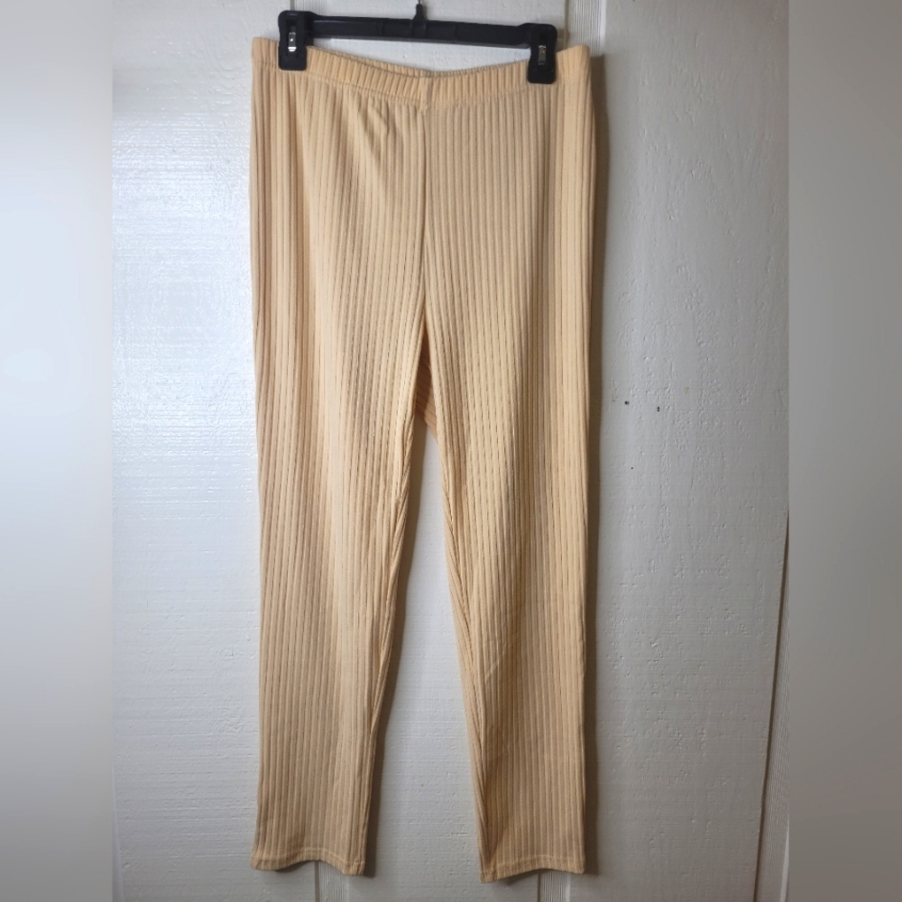 ChicMe Pants Set Sandy Ribbed Short Sleeve High Neck Women's NWT - Picture 4 of 7